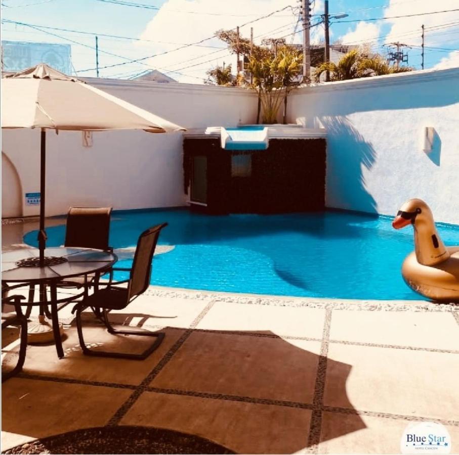 Hotel Blue Star Cancún Exteriör bild