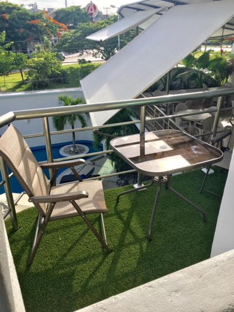 Hotel Blue Star Cancún Exteriör bild