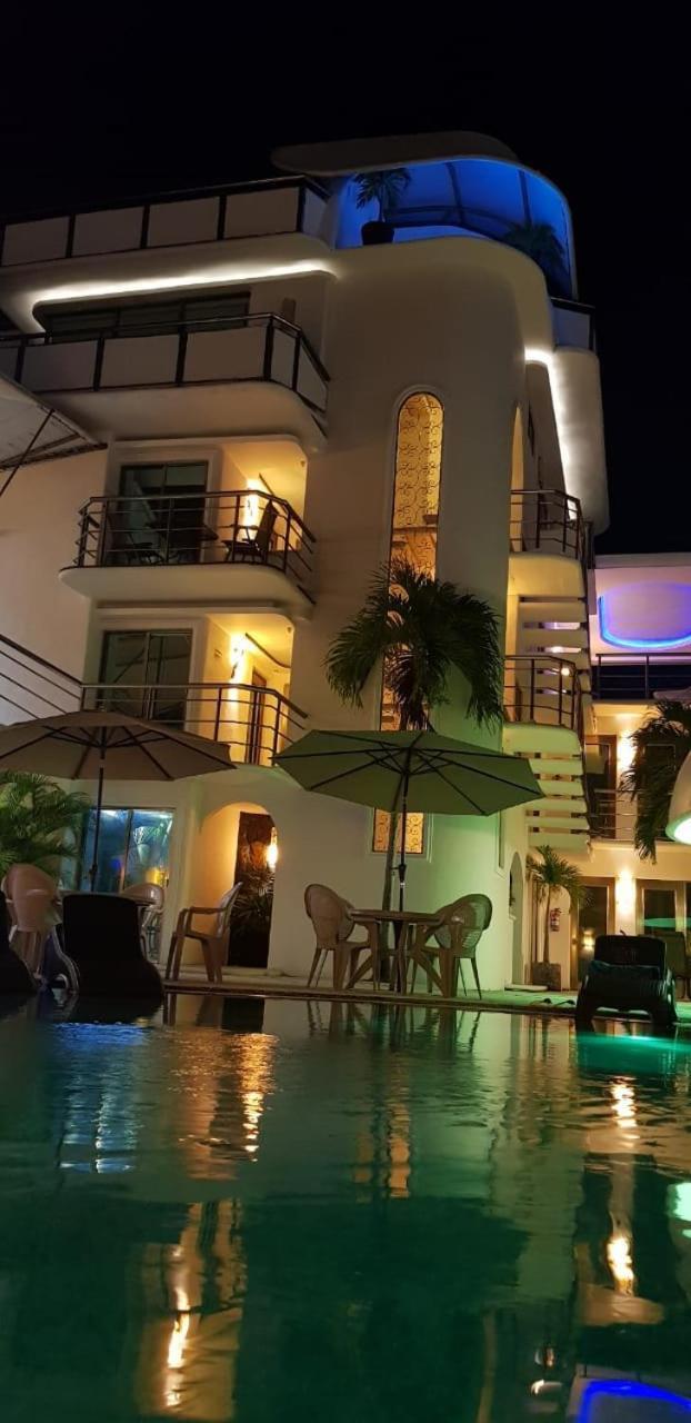Hotel Blue Star Cancún Exteriör bild